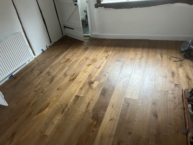 https://sinclairrenovations.co.uk/wp-content/uploads/2026/06/flooring-2.webp