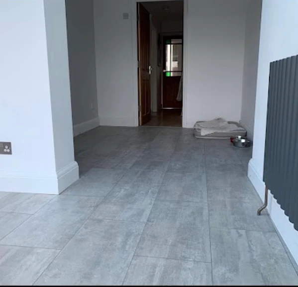https://sinclairrenovations.co.uk/wp-content/uploads/2026/06/flooring-5.webp