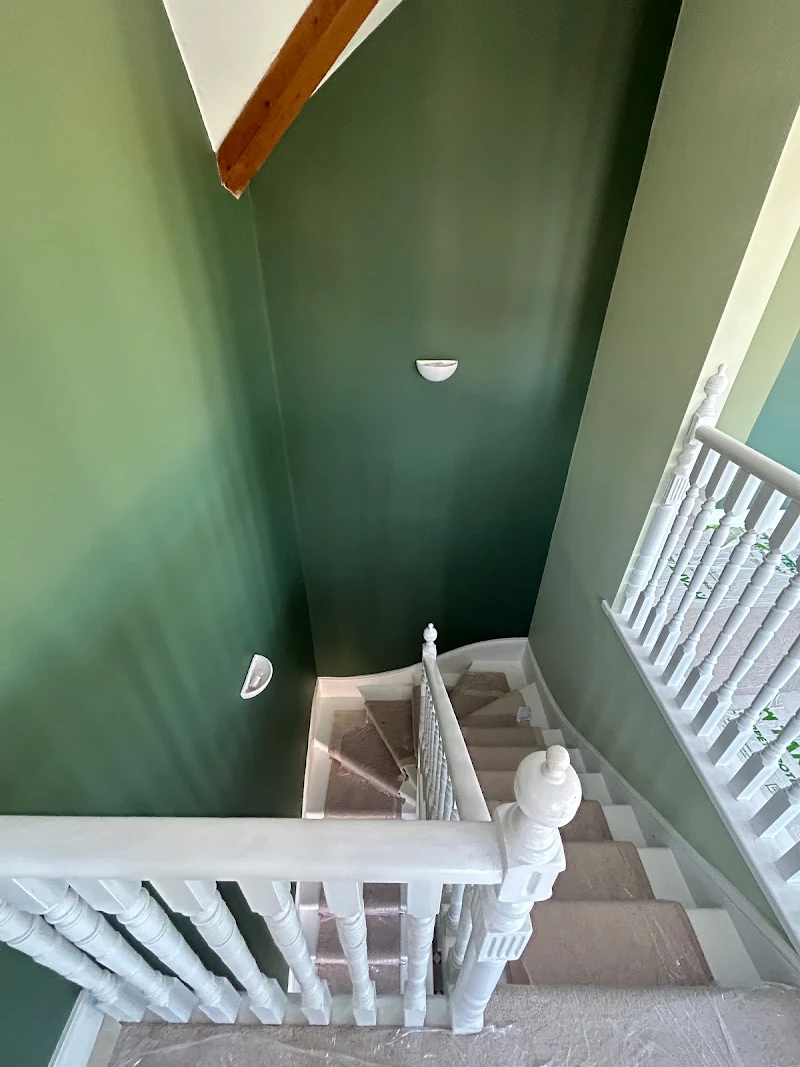 https://sinclairrenovations.co.uk/wp-content/uploads/2026/06/paint-17.webp