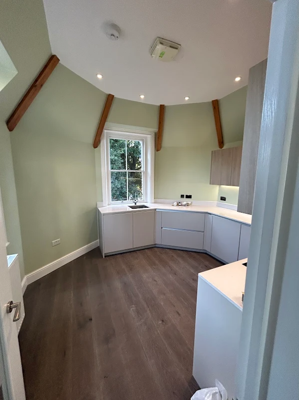 https://sinclairrenovations.co.uk/wp-content/uploads/2026/06/paint-18.webp
