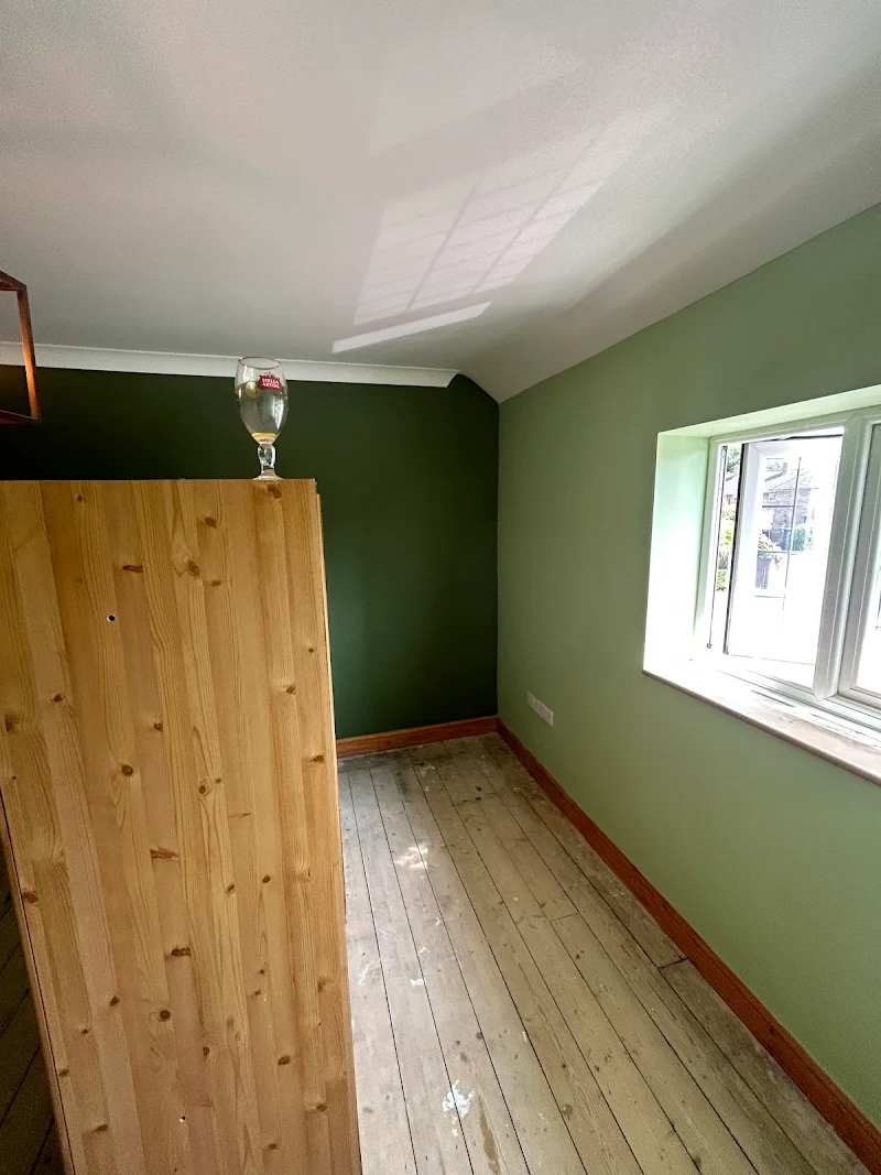 https://sinclairrenovations.co.uk/wp-content/uploads/2026/06/paint-5.webp